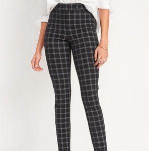 Old navy black and white pants.